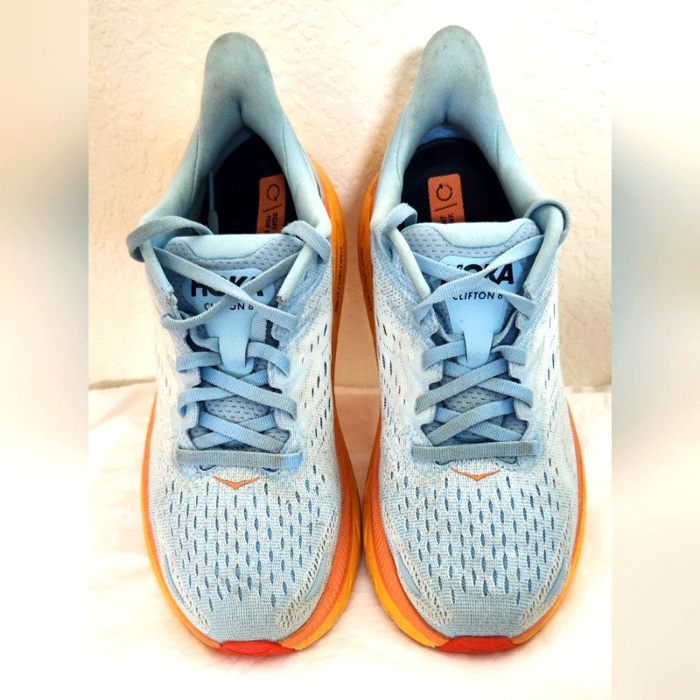 Brooks tennis shoes